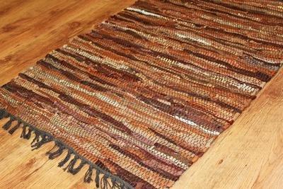 Svetlana Aleksandrovna Aleksievic, Kajsa Öberg Lindsten: Tiden second hand : slutet för den röda människan (Swedish language, 2013)